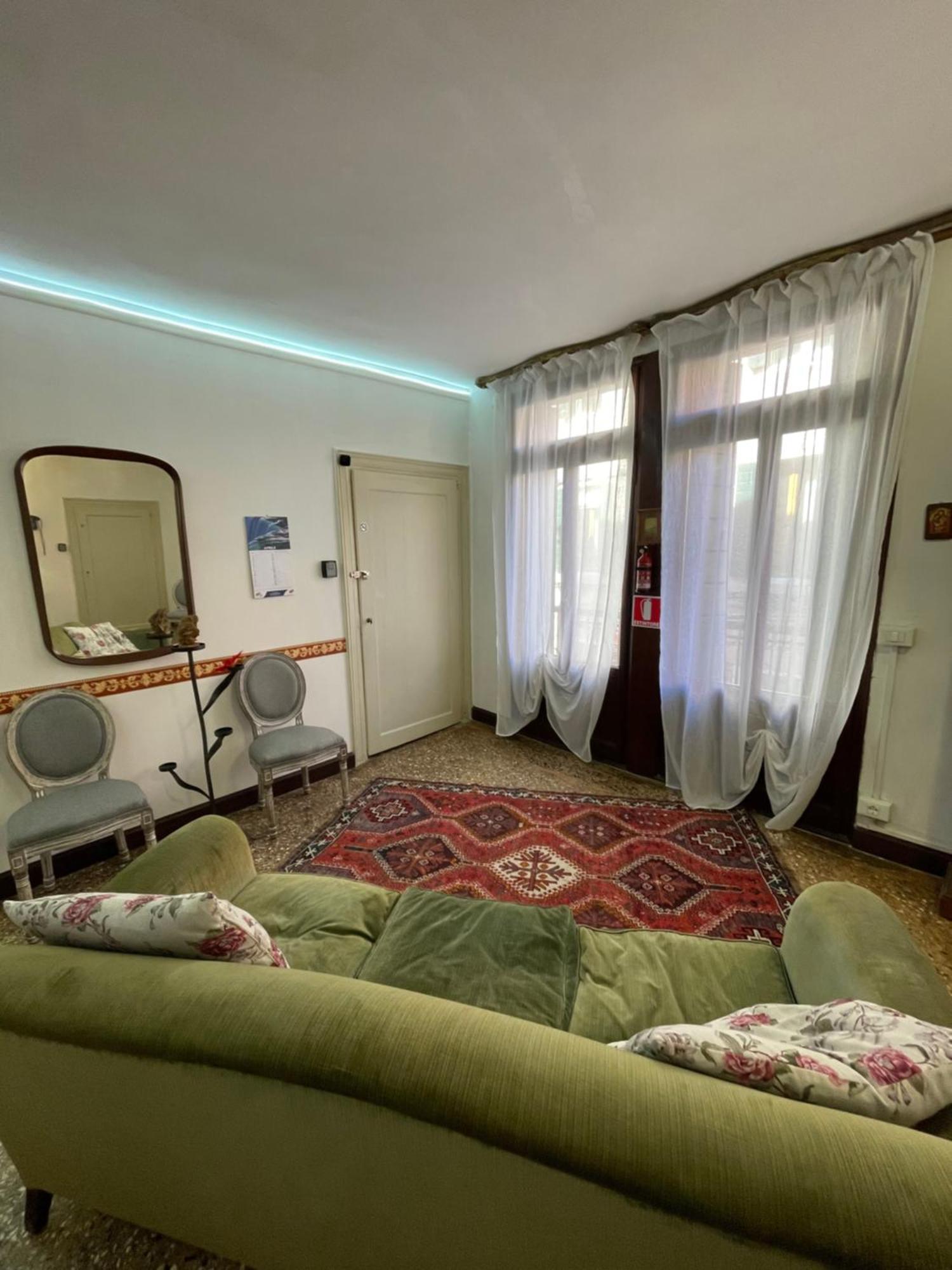 Lions Venice Guest House Extérieur photo